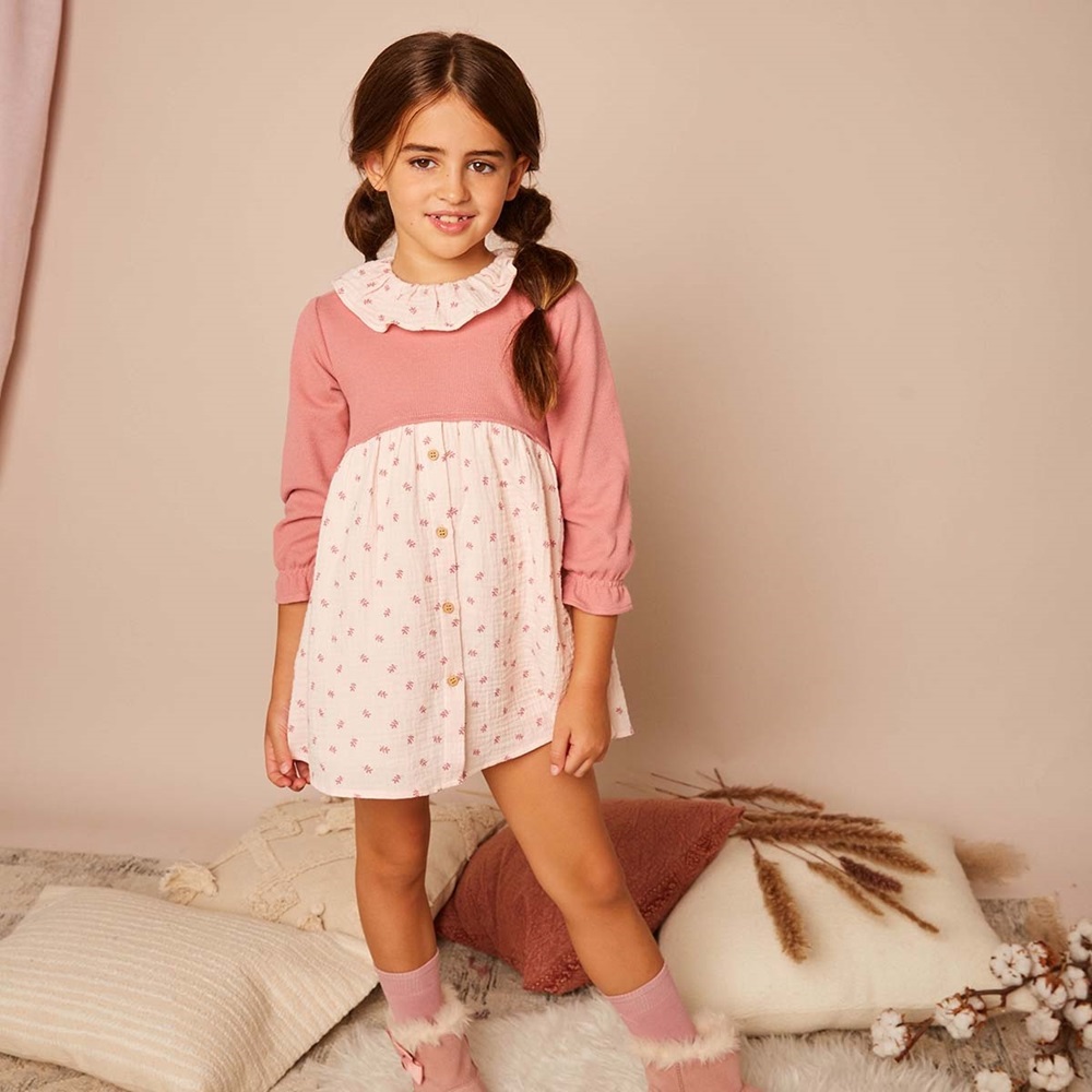 Imagen de Vestido de niña combinado de punto con muselina de ramitas rosas