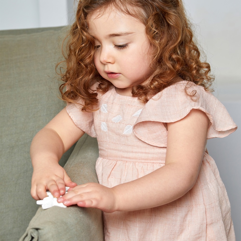 Imagen de Vestido de bebé niña en color salmón claro