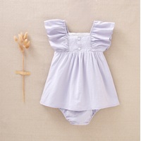 Imagen de Vestido de bebé niña en lila con bordados blancos