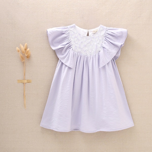 Imagen de Vestido de niña en lila con bordados blancos