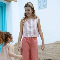 Imagen de Blusa top de niña en lino de rayas blancas, salmón y coral