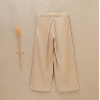 Imagen de Pantalón de niña largo, en satén, color beige-dorado