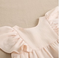 Imagen de Vestido de bebé niña estilo jesusito en gasa en color beige