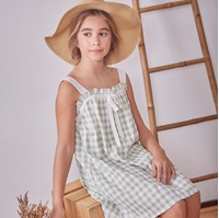 Imagen de Vestido de niña en cuadros vichy verdes y blancos