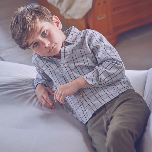 Imagen de Camisa de niño gris con cuadros rojo, granate y marrón