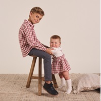 Imagen de Camisa de niño en cuadros vichy en rosa y blanco