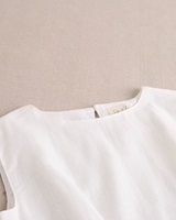 Imagen de Blusa de niña blanca con cordón ajustable