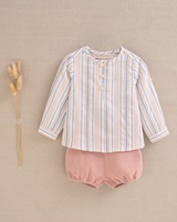 Imagen de Conjunto de bebé niño de camisa de rayas y short coral