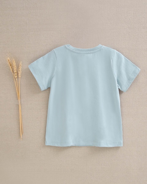 Imagen de Camiseta de bebé niño azul bondi con dibujo de peces