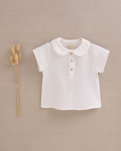 Imagen de Camisa de bebé niño de muselina blanca con cuello bebé