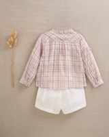 Imagen de Conjunto de bebé niño de camisa de cuadros y short blanco