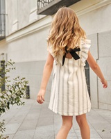 Imagen de Vestido de niña en rayas bicolor con lazo en espalda
